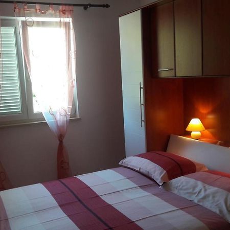 Apartman Barbat-Za Cijelu Obitelj Barbat na Rabu Dış mekan fotoğraf