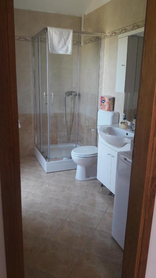 Apartman Barbat-Za Cijelu Obitelj Barbat na Rabu Dış mekan fotoğraf