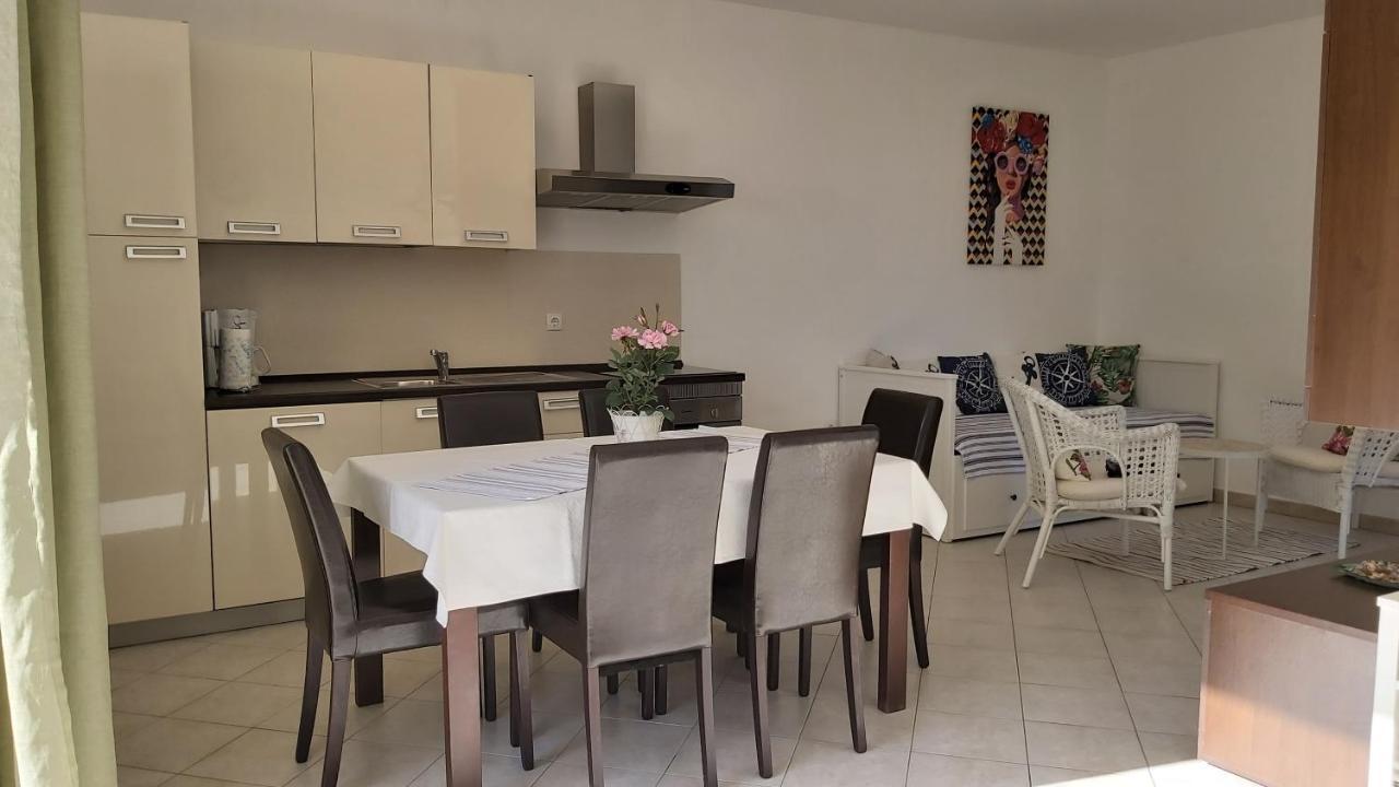 Apartman Barbat-Za Cijelu Obitelj Barbat na Rabu Dış mekan fotoğraf