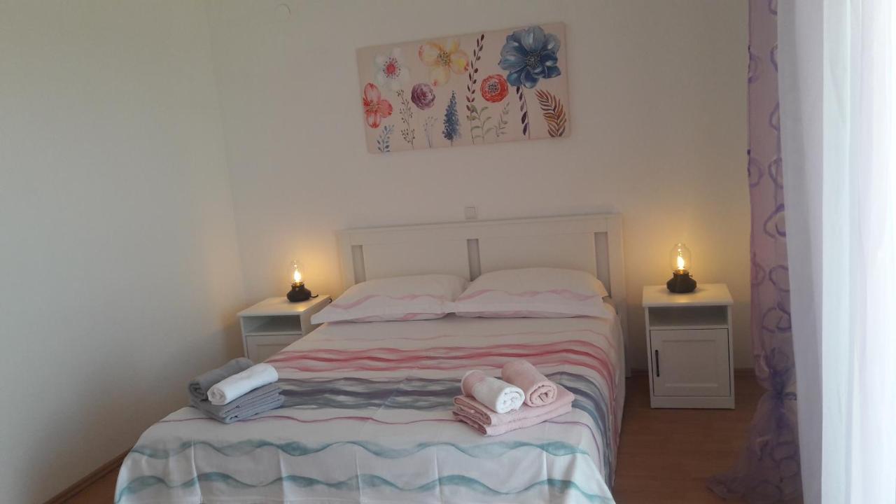 Apartman Barbat-Za Cijelu Obitelj Barbat na Rabu Dış mekan fotoğraf